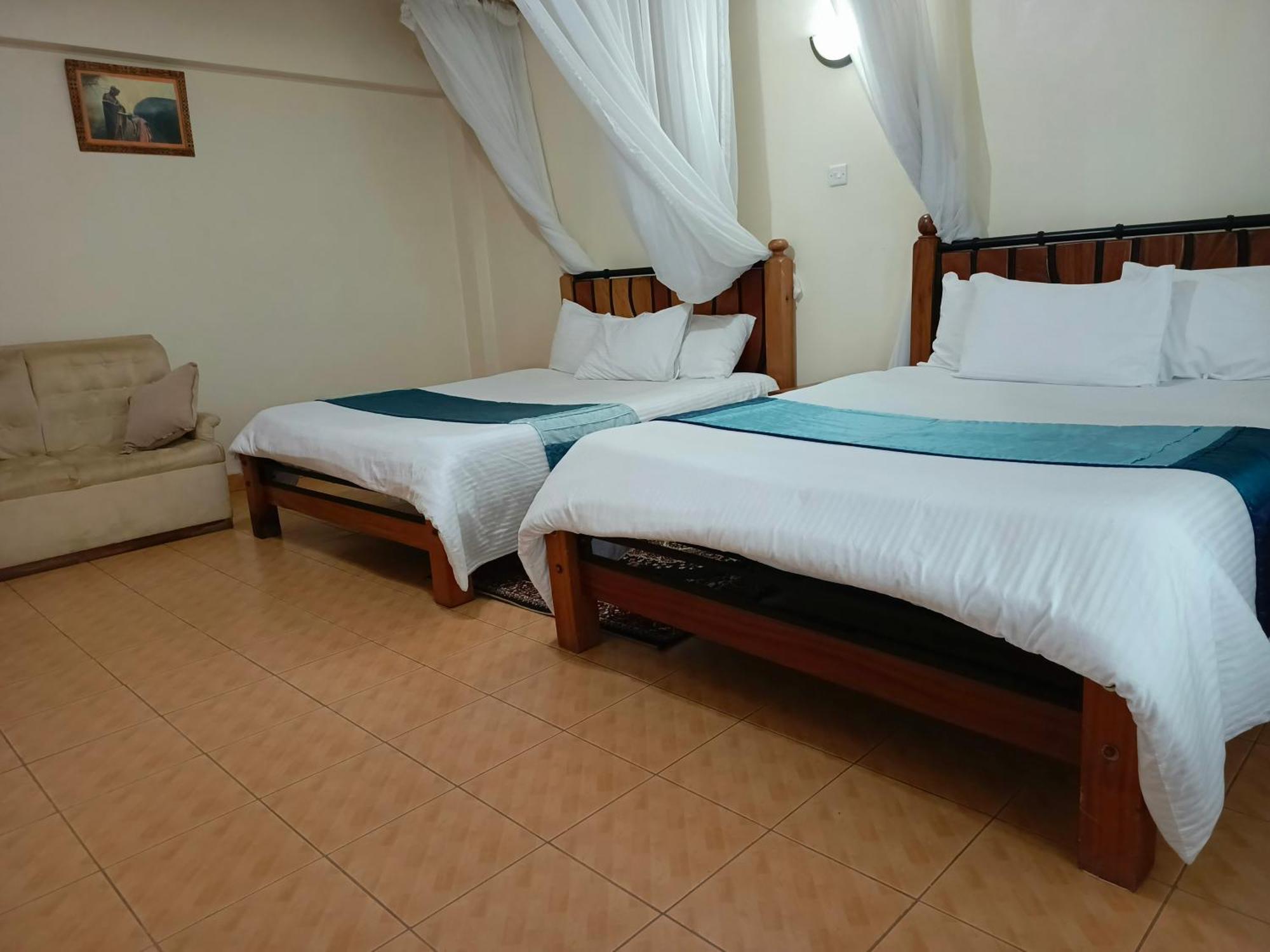 Meru Paramount Dış mekan fotoğraf