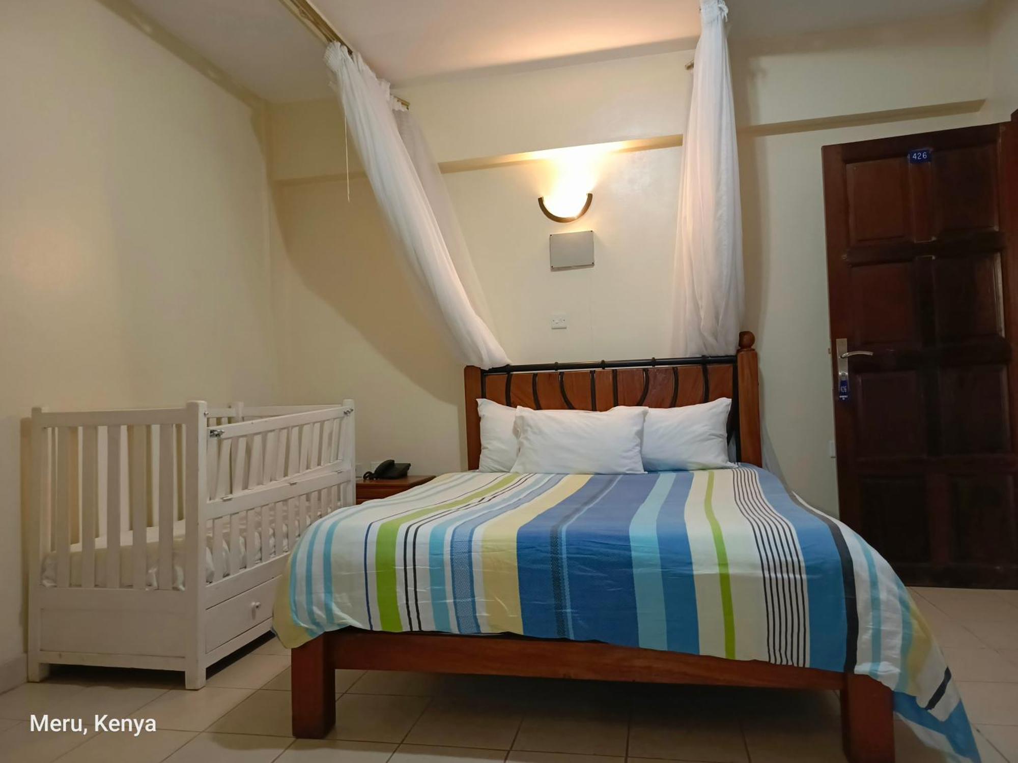 Meru Paramount Dış mekan fotoğraf