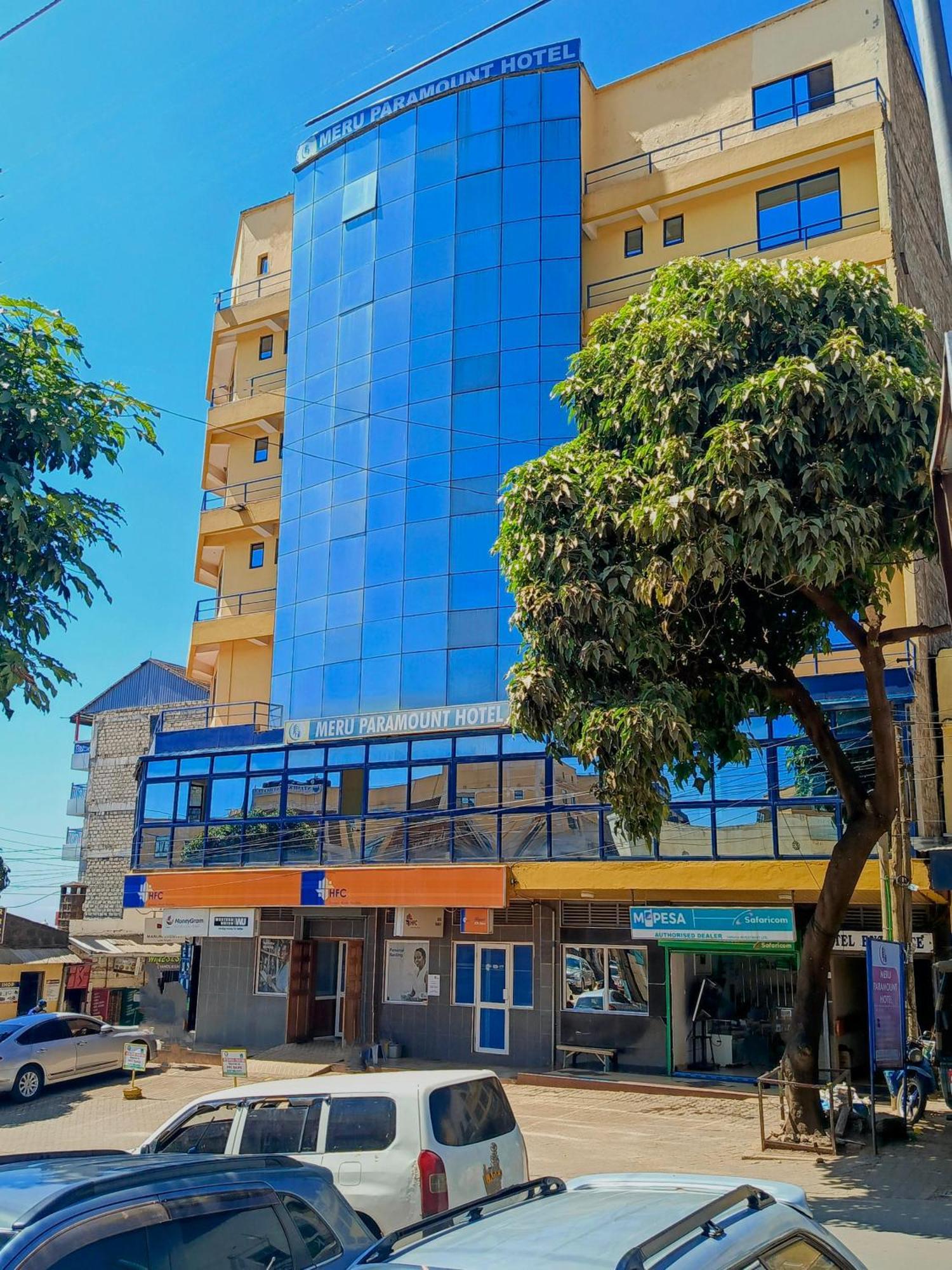 Meru Paramount Dış mekan fotoğraf