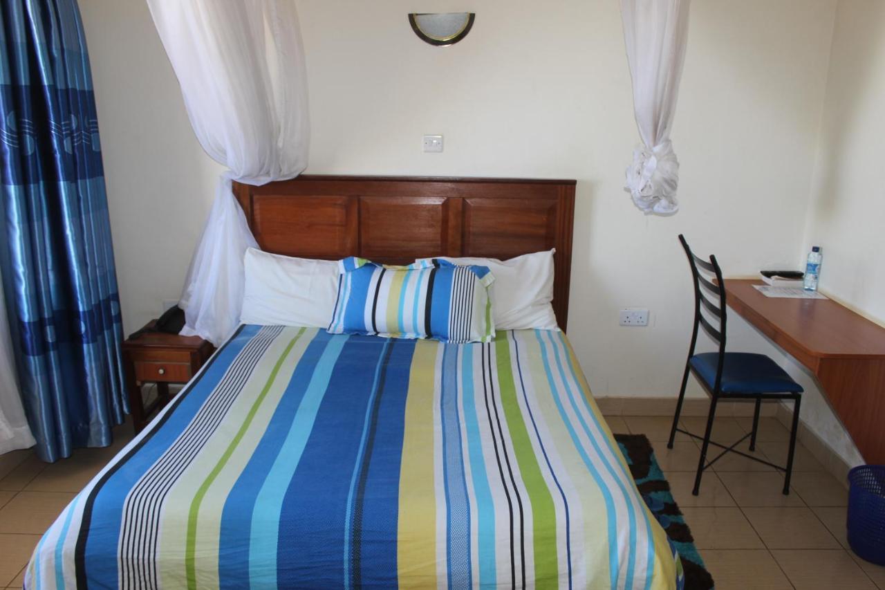 Meru Paramount Dış mekan fotoğraf