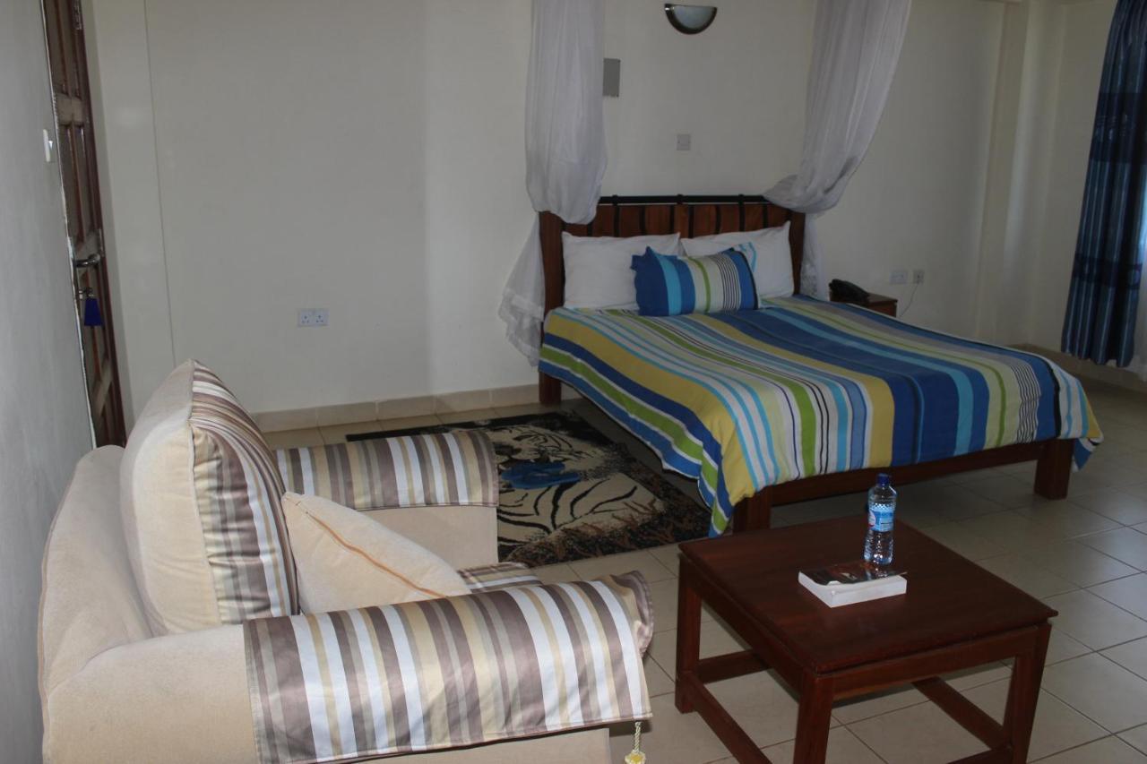 Meru Paramount Dış mekan fotoğraf